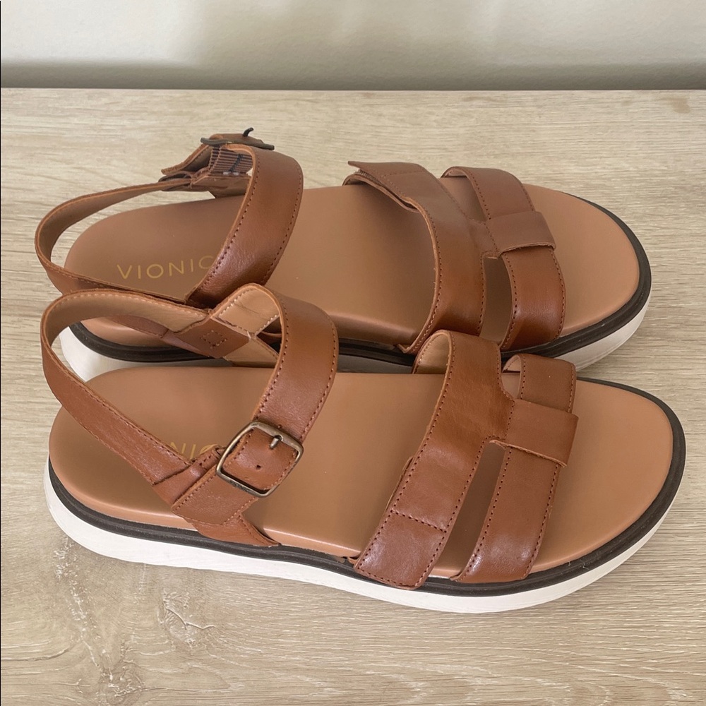 Vionic Solana Tan Slingback Sandal